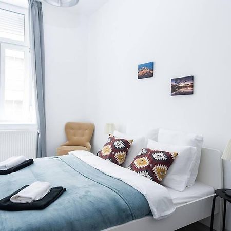 Central Brand New And Modern Apartment 부다페스트 외부 사진
