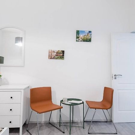 Central Brand New And Modern Apartment 부다페스트 외부 사진