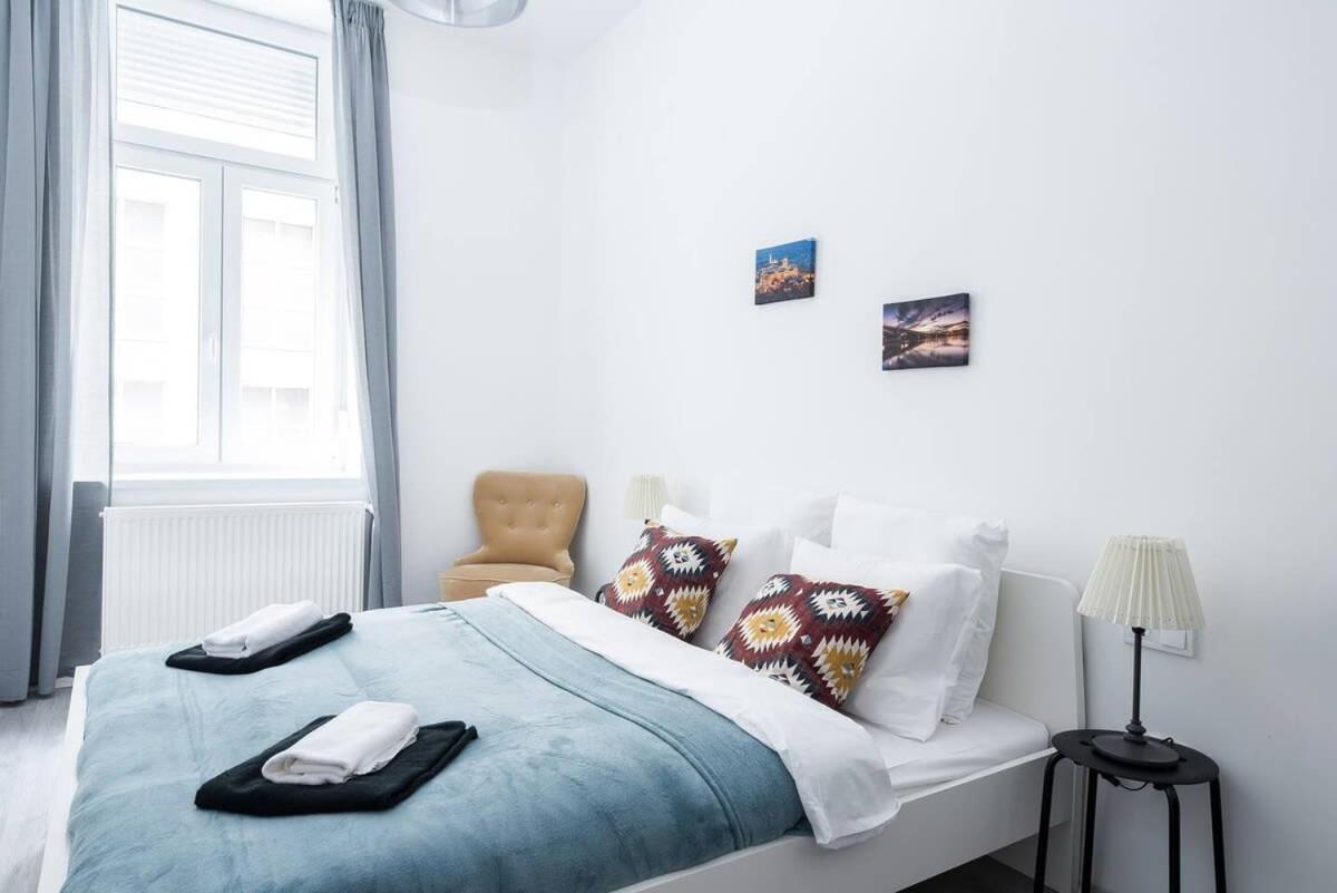 Central Brand New And Modern Apartment 부다페스트 외부 사진