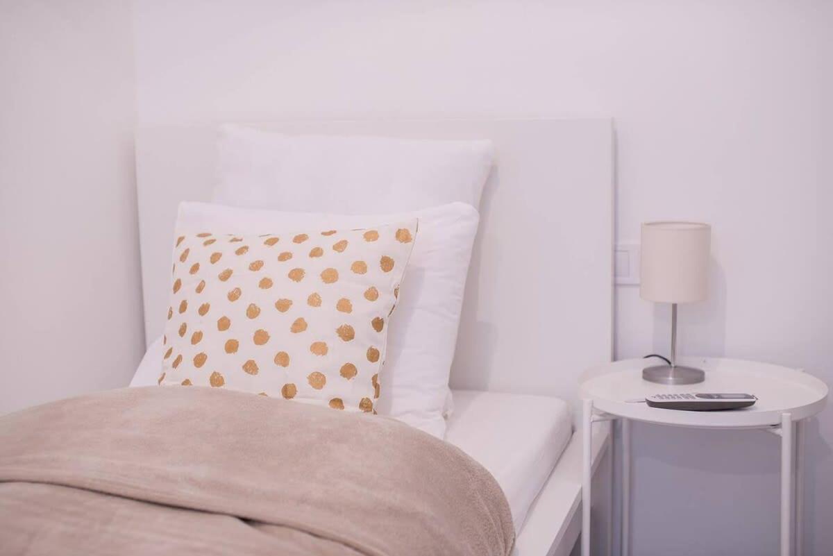 Central Brand New And Modern Apartment 부다페스트 외부 사진