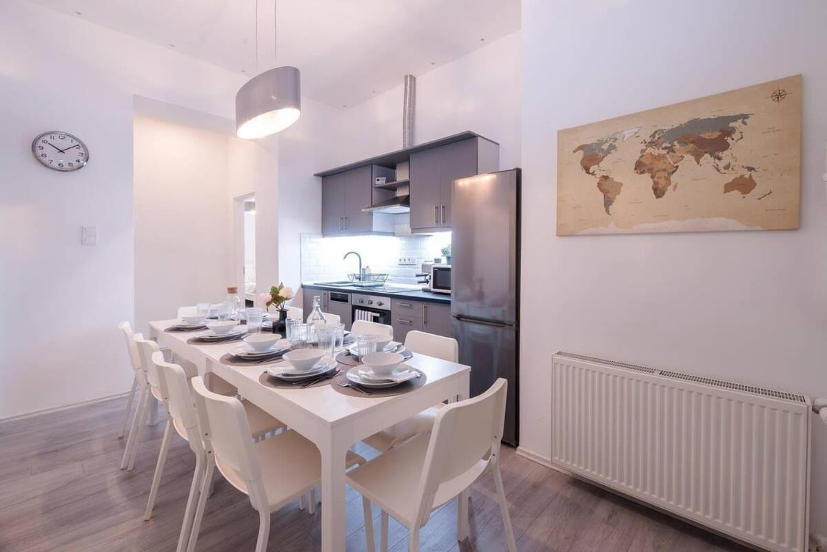 Central Brand New And Modern Apartment 부다페스트 외부 사진